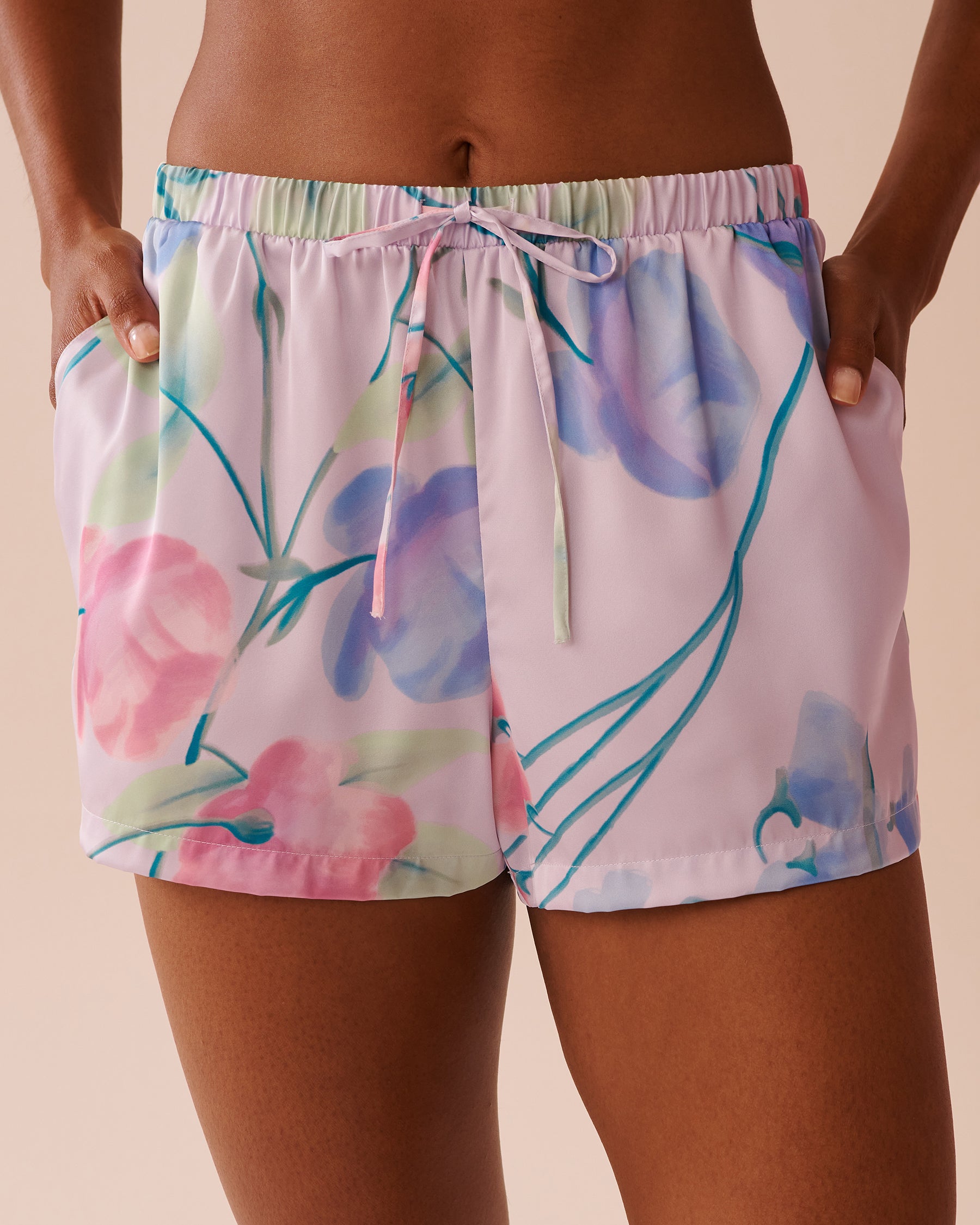 Grand Lavender Roses Butterfly Shorts