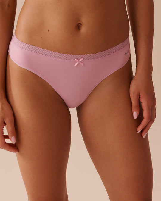 بانتيل دانتيل خفيف مع حواف