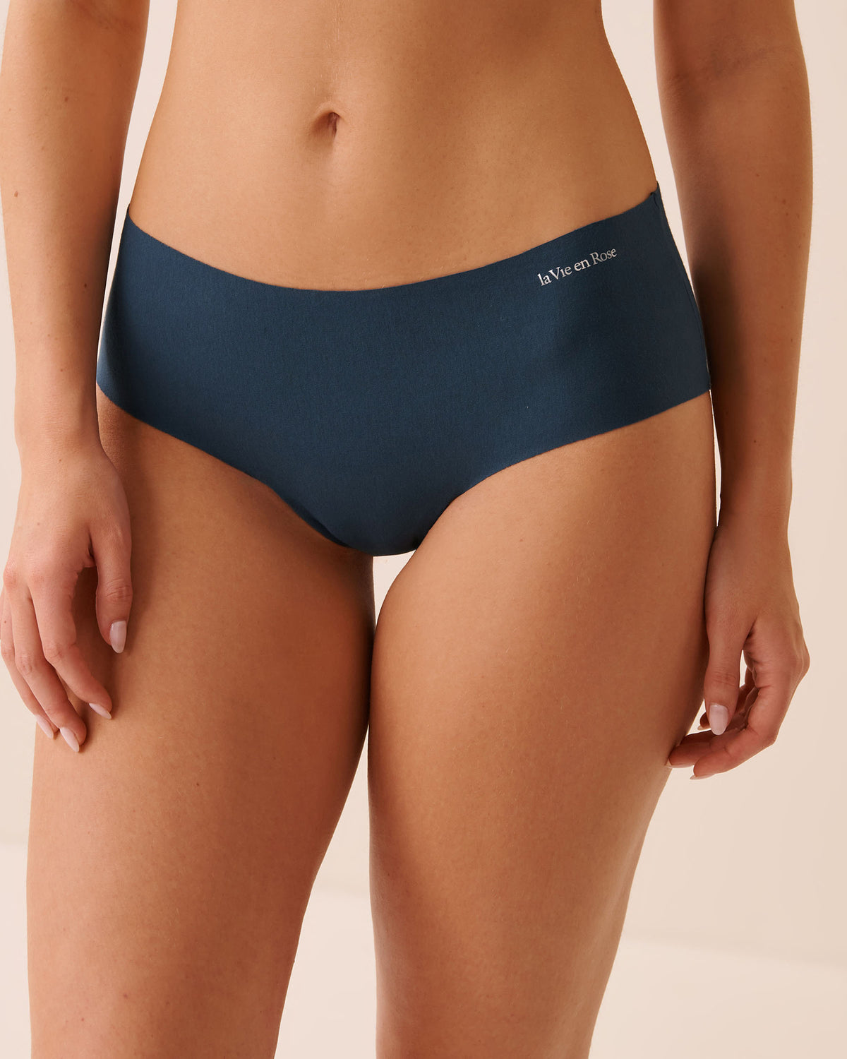 Cotton Invisible Hiphugger Panty | La Vie en Rose KSA