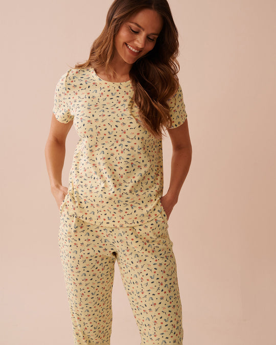 Ditsy Floral Print Ribbed T-shirt| La Vie En Rose KSA
