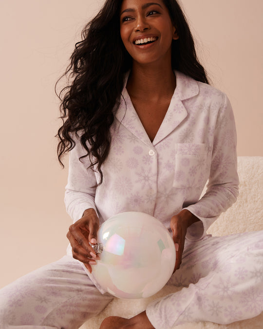 طقم بيجامة ميكروبولار بطبعة رقاقات الثلج