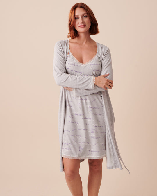 كيمونو ناعم جداً بحواف دانتيل