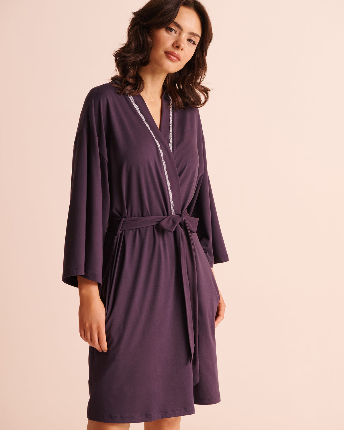 Lace-Trim Super Soft Kimono | La Vie en Rose KSA