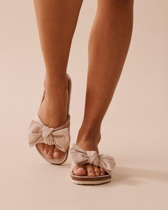 خف منزلي منزلق من الشمواه