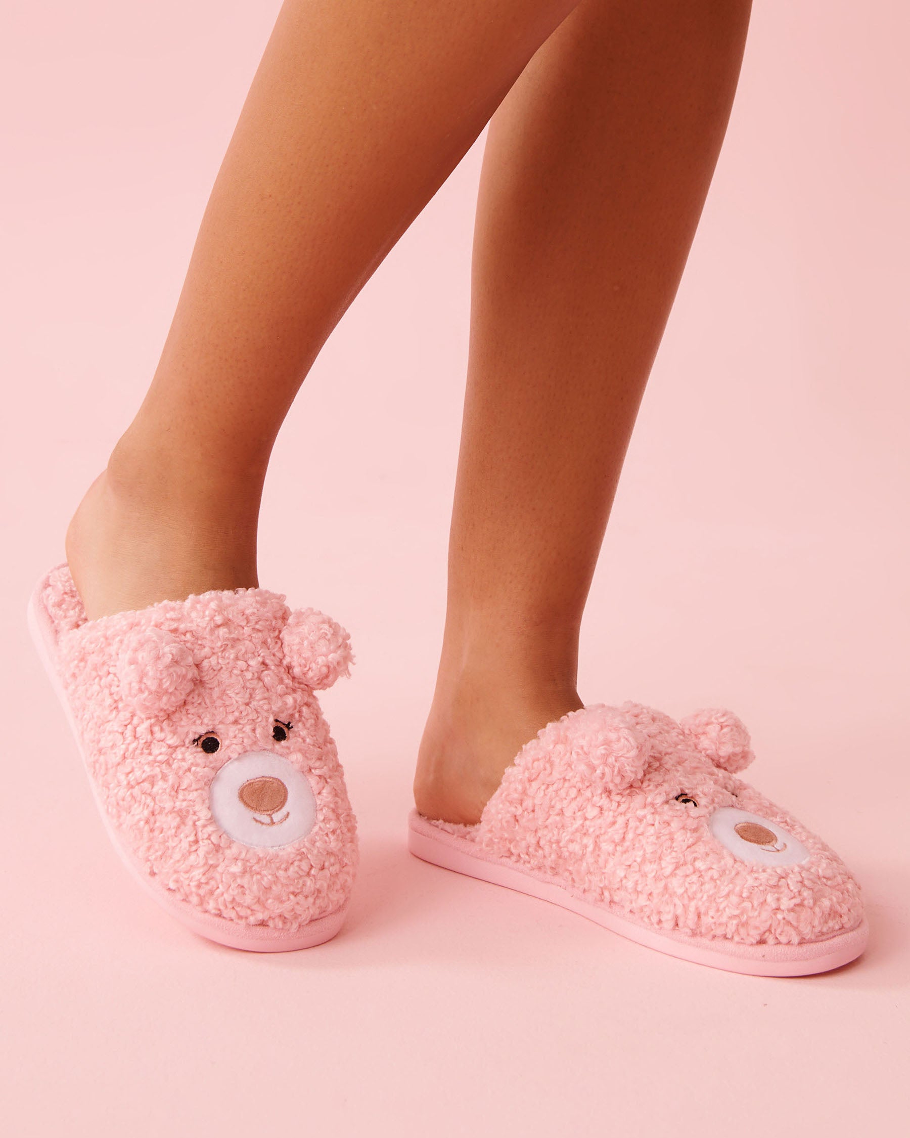 Teddy Bear Curly Fur Slippers | La Vie en Rose KSA
