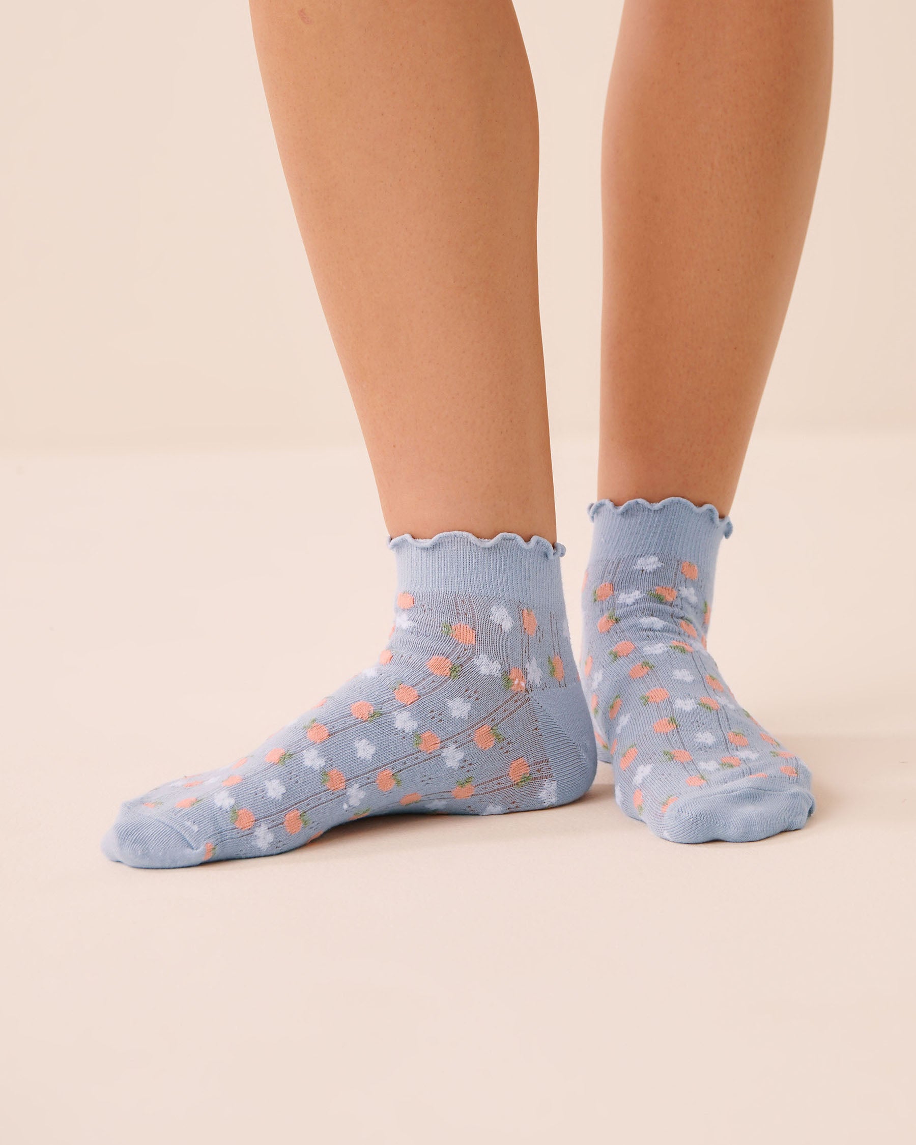 Peach Pointelle Ankle Socks | La Vie en Rose KSA