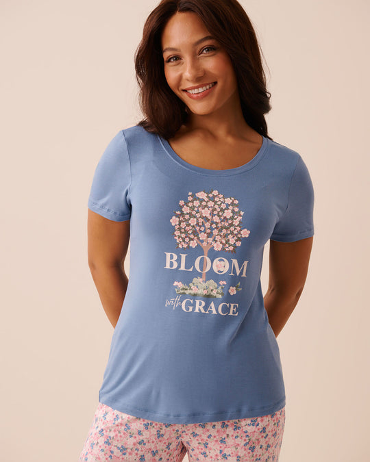 تيشيرت ناعم من الجيرسيه بطبعة زهور وردية