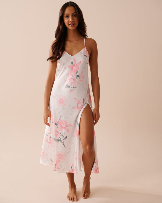 قميص نوم ساتان طويل بزهور وردية